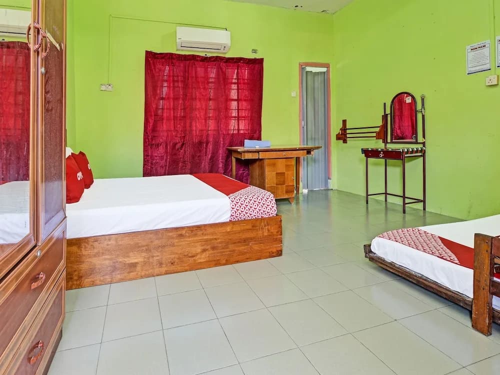 OYO 90278 Redzwan's Beach Resort - photo 3