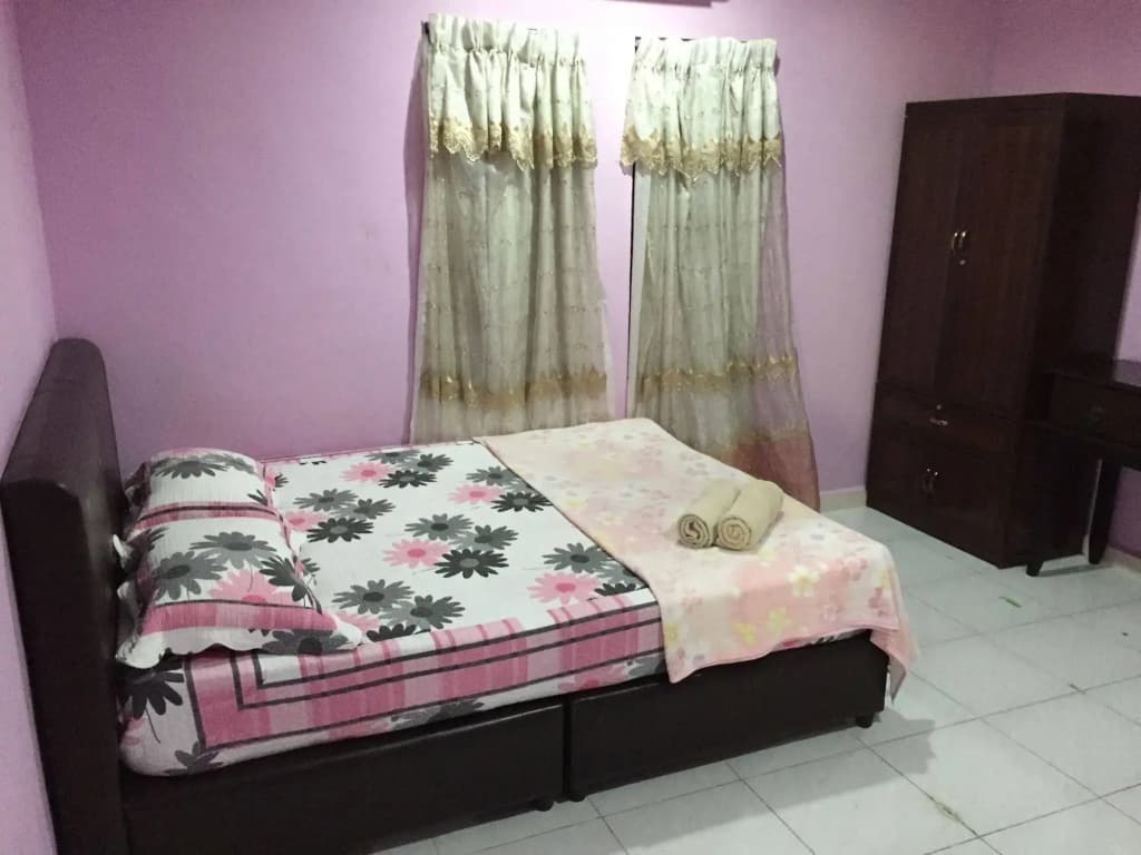 Zulina Homestay - photo 5