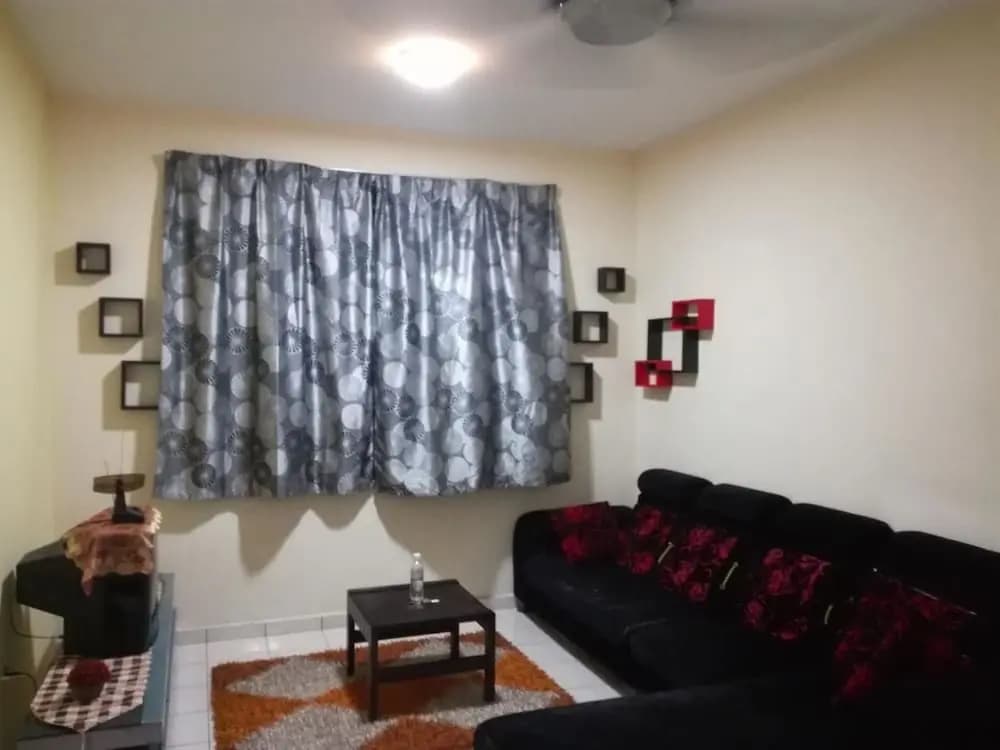 Sweet Angkasa Homestay - photo 7