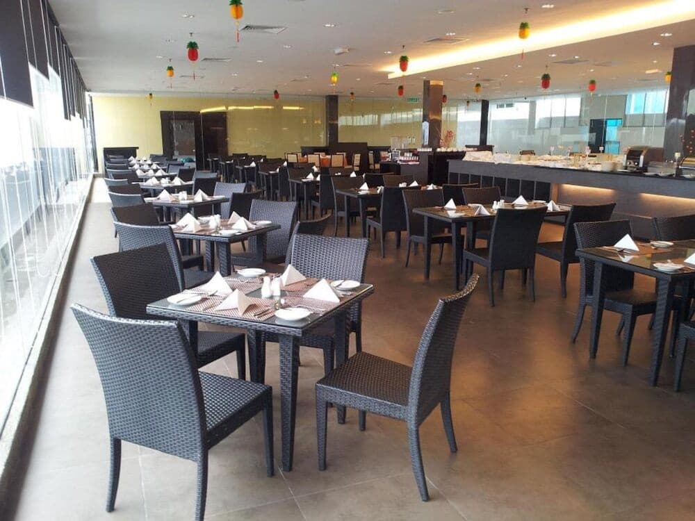 Imperial International Hotel - photo 4