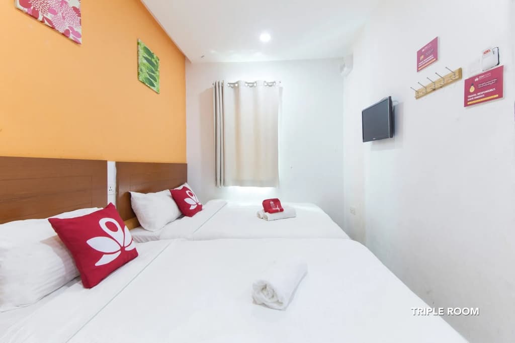 Colour Hotel - photo 7