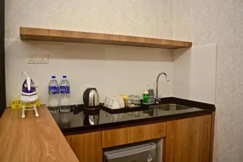 Iconic Suites & Pods Hotel - photo 7