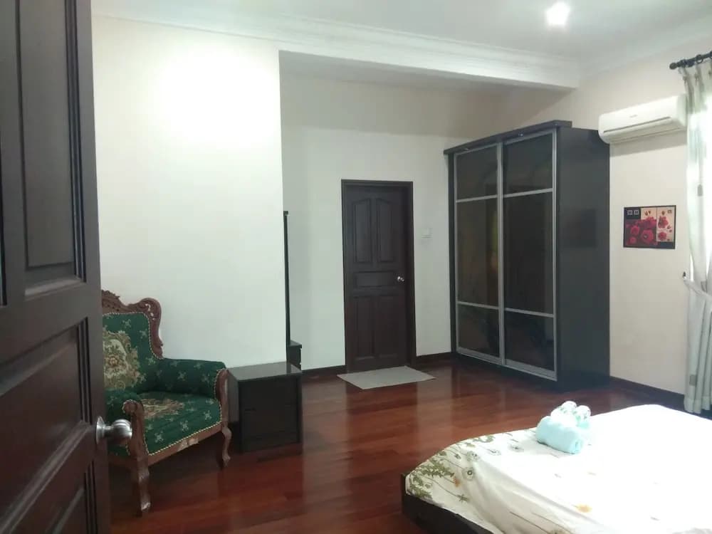 Villa Shamir near KLIA - photo 6