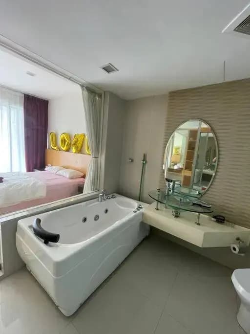 Private Jacuzzi Staycation at KL City 905 - photo 11