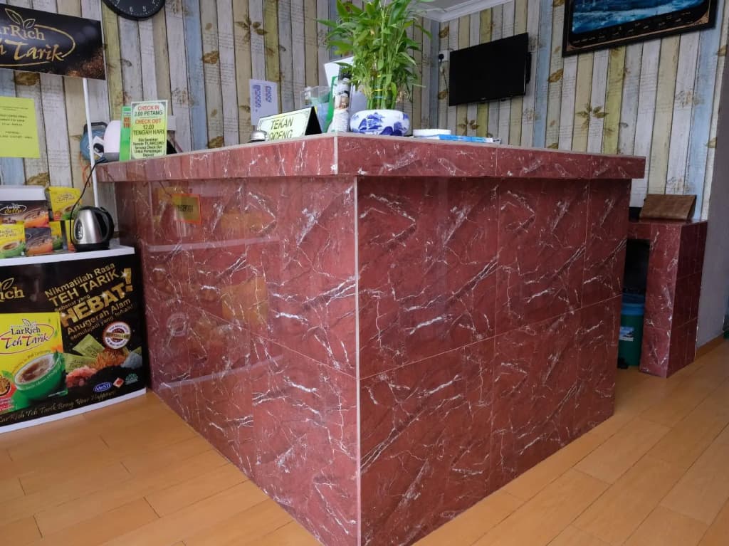 OYO 1031 Aj Suite Hotel - photo 12