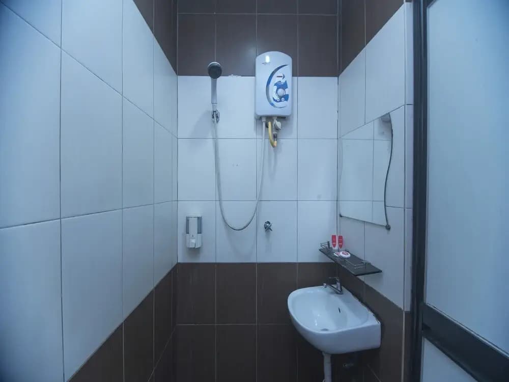 Oyo 11344 I Home Hotel - photo 9