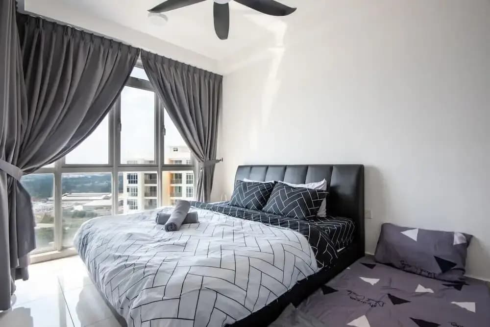 Comfy 3BR Apt @ KSL Daya Near Ikea Tebrau, Parking - photo 2