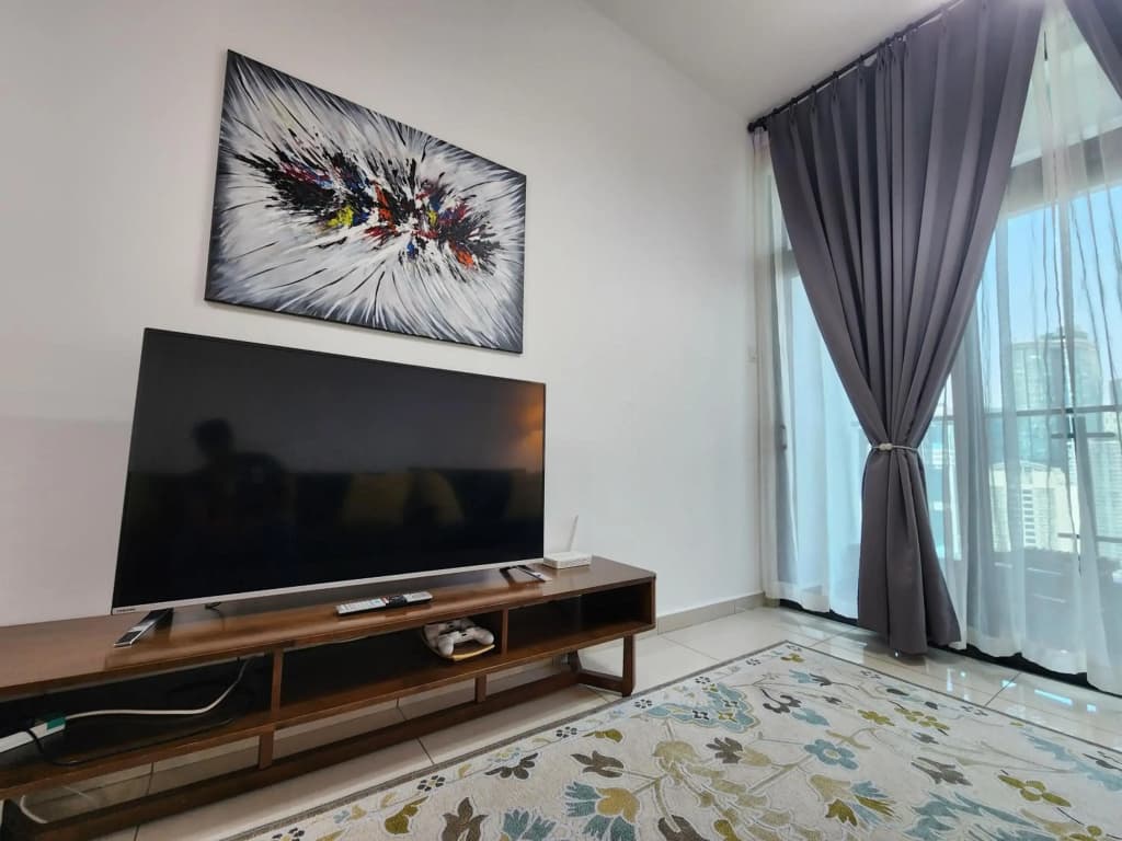 KLCC Legasi Kg Bharu muslim homestay facing unblock view and walking distance to Twin Tower, LRT train next to building - photo 7