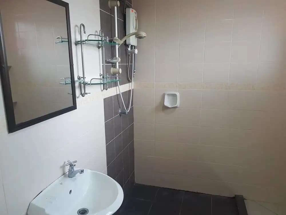 Budget Inn Apartment - photo 6