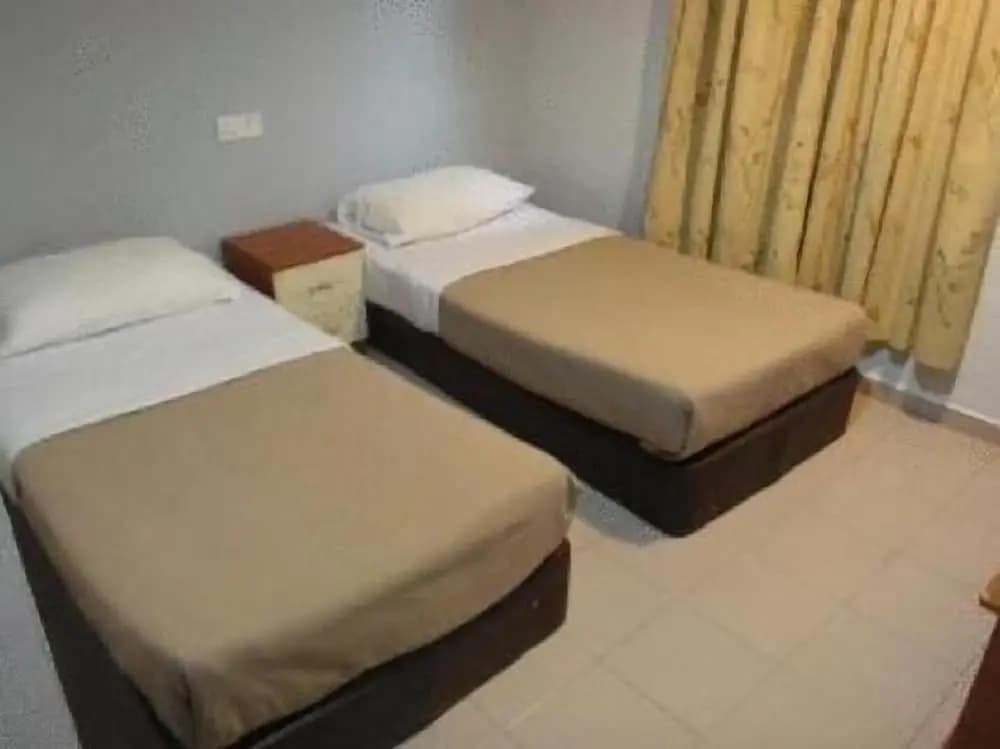 Tiong Nam Hotel Near Pasir Gudang - photo 24