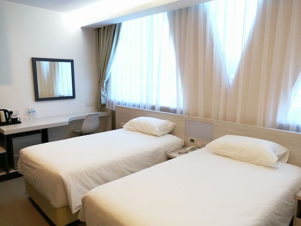 Legacy Hotel - photo 7