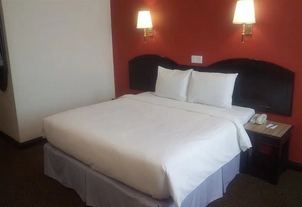 TF Riverside Hotel - photo 5