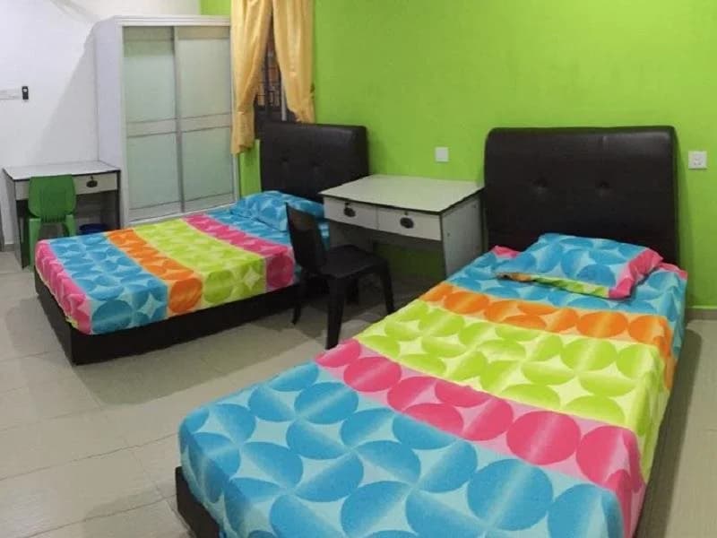 Greenpeace Guesthouse - photo 5