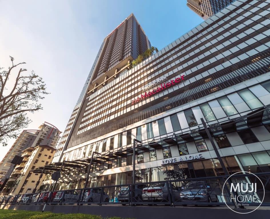 MUJI Studio 2 - Seaview at 218 Tropicana Near Komtar Food Heaven Heritage with Netflix & TV Box - photo 1