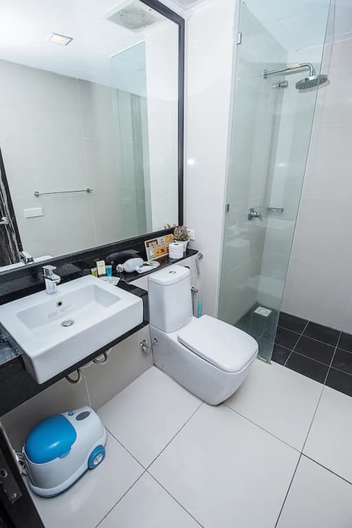 Sabah Homestay at KK Sky Suite - photo 10