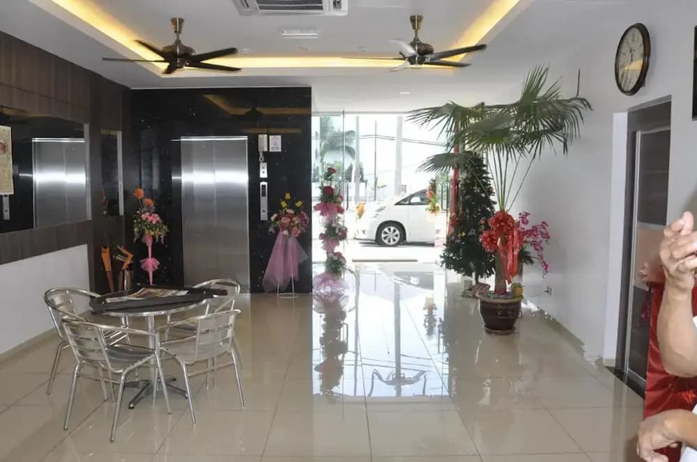 Ktc Hotel - photo 8