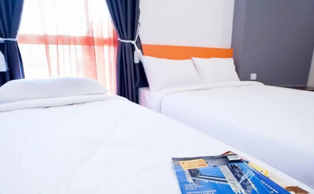 Big Orange Hotel - photo 4
