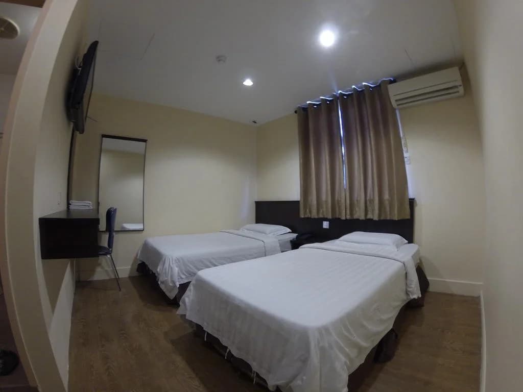 Hotel Kinabalu - photo 3