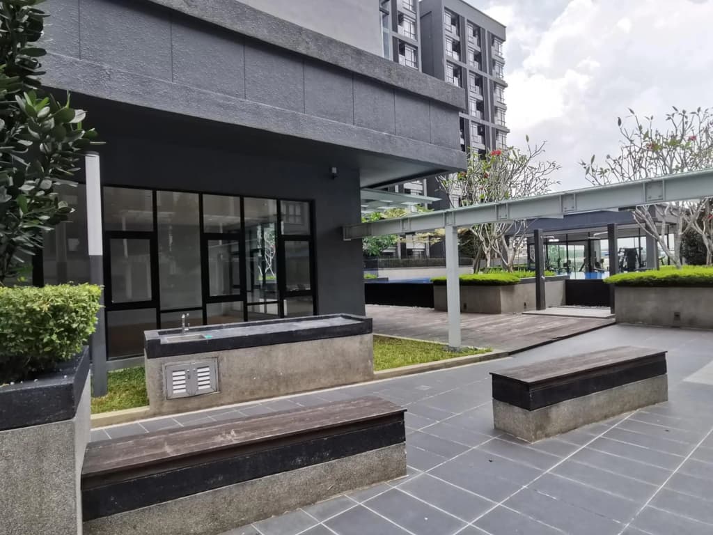 HIJAU Geniehome 2BR Free 99mbps WIFI and Carpark at Utropolis Shah Alam - photo 1