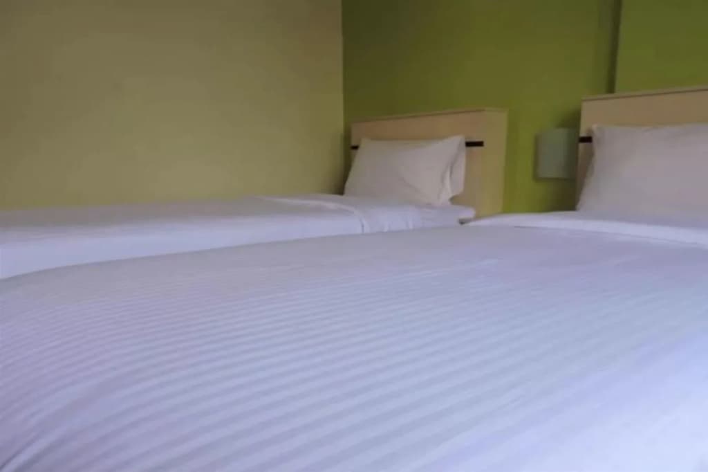 Merlin Hotel - photo 5