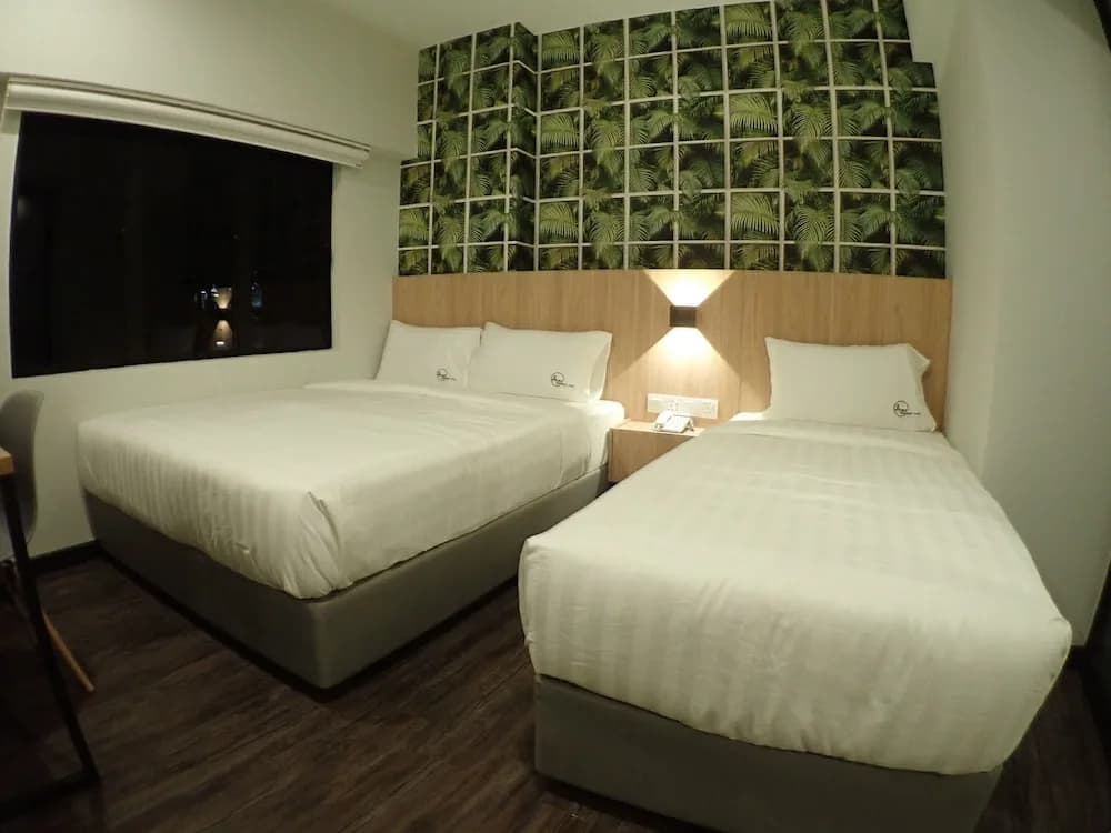 Apex Boutique Hotel - photo 2