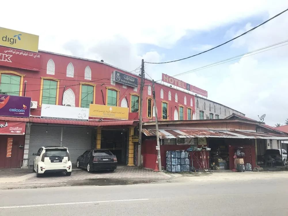OYO 897799 Jembal Dynasty Inn - main photo