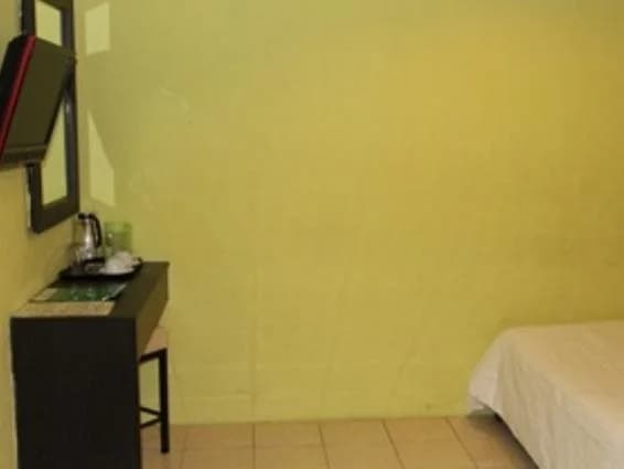 YH Hotel - photo 3