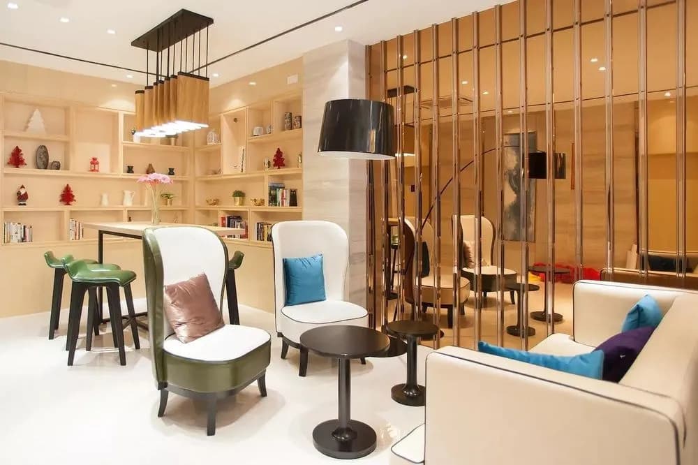 Valentino Rooms by VPHS - Chinatown - main photo