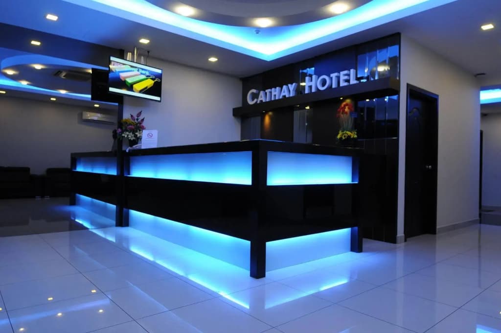 Cathay Hotel - photo 2