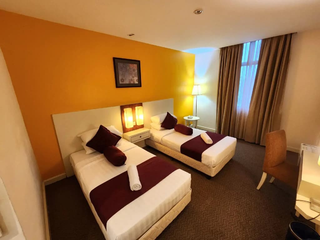 Grand Puteri Hotel - photo 7