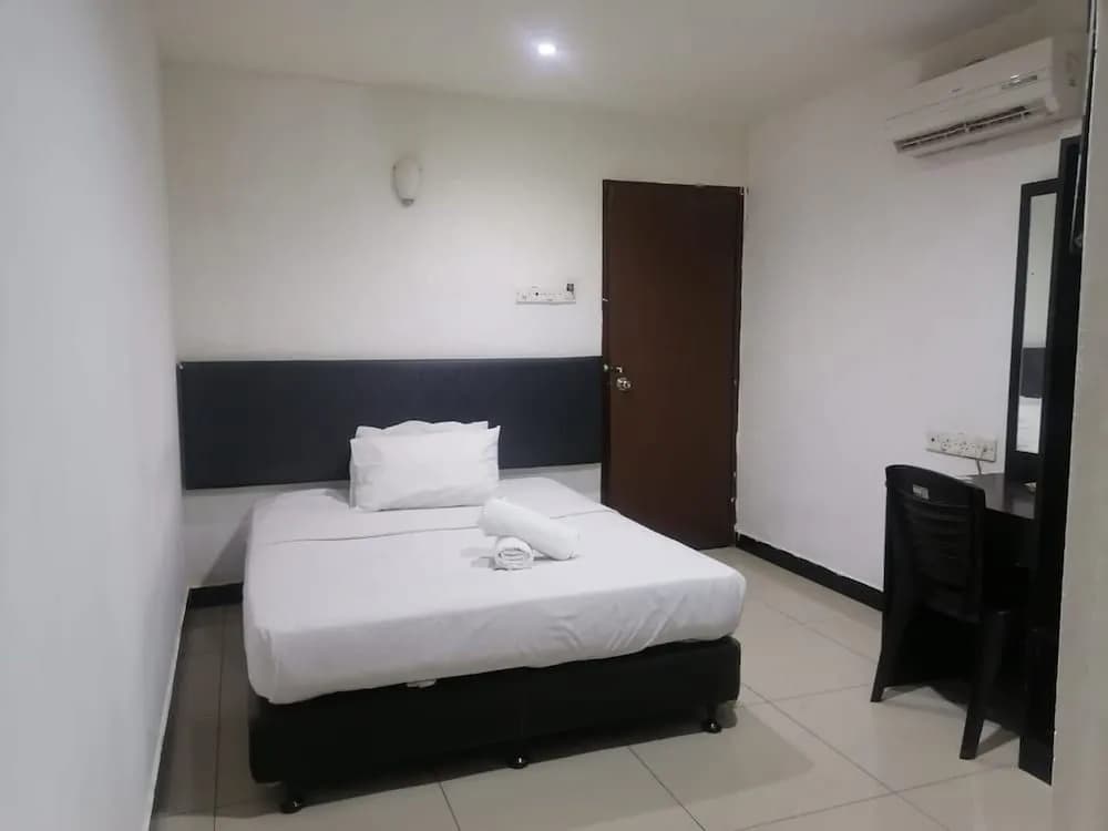 OYO 90392 Pulai City Hotel - photo 5
