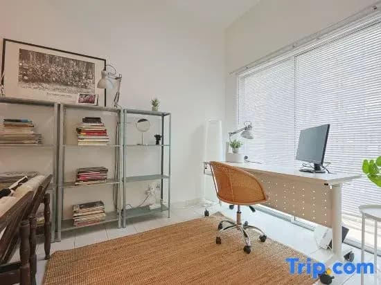 Green Villa Apartment by Favspace - photo 13