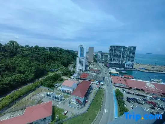 Jesselton Quay Area KK City New Modern by WJ Homestay - photo 2