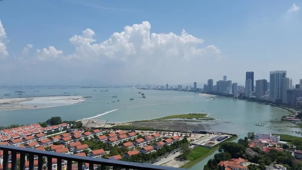 3BR Seaview Suite Gurney Drive - photo 18