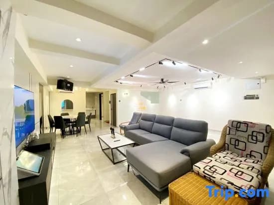 BrandNew Luxury House &Karaoke @BM Near Iconcity by Jovial - photo 2