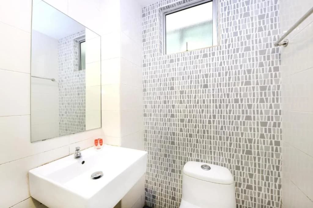 Iris Hotel Kajang - photo 10