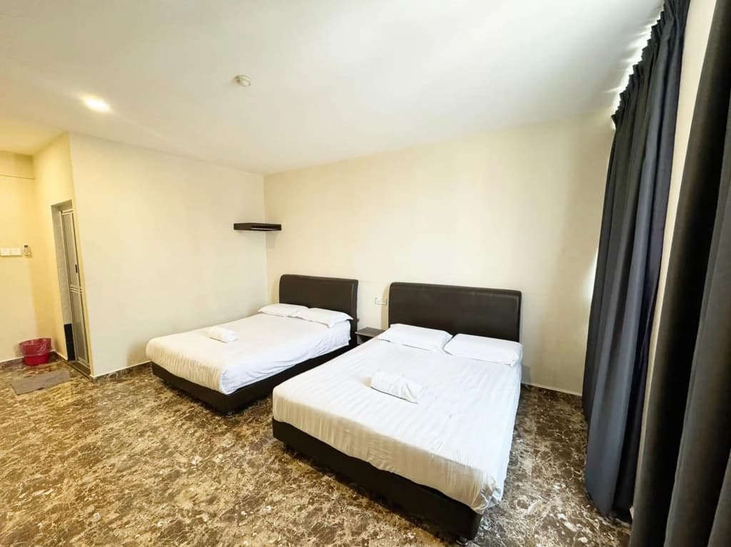OYO 89493 Q Hotel Mentakab - photo 6