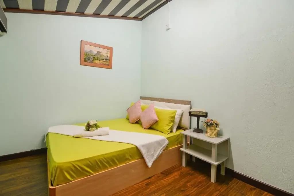 Courtyard Homestay - photo 4