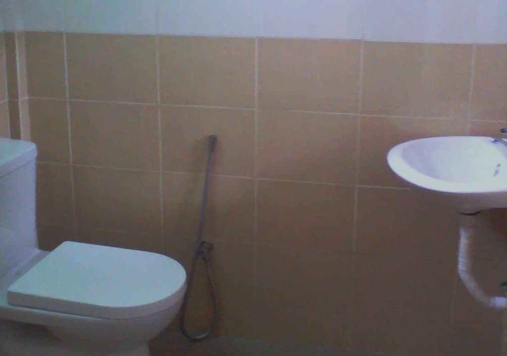 Penarak Bamboo Beach Motel - photo 9