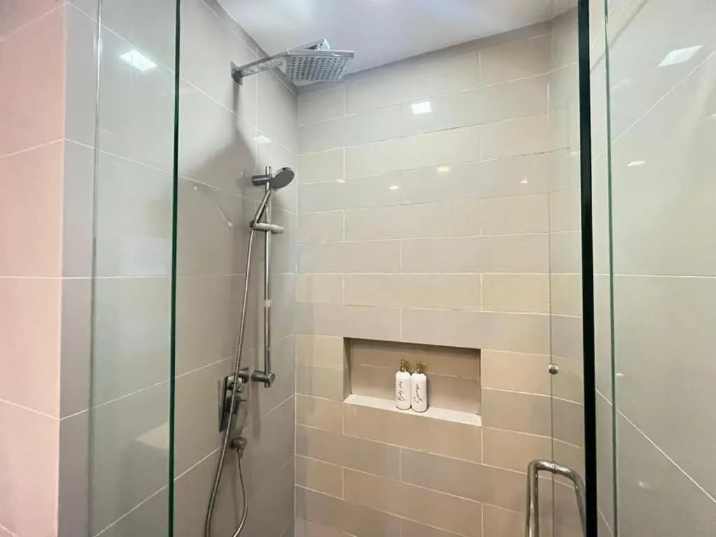 6PAX SUITES KL CITY Pavilion at Bukit Bintang NETFLIX & WIFI - photo 10