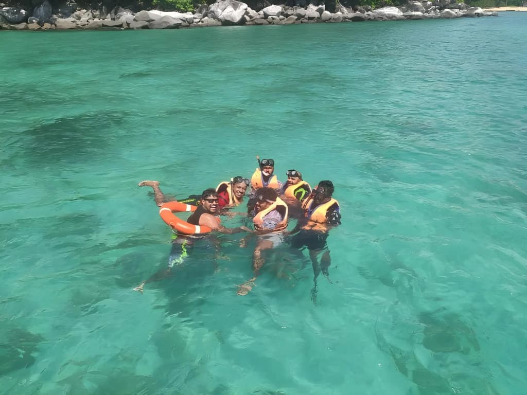 Marina Bay Resort & Restaurant Tioman - photo 17