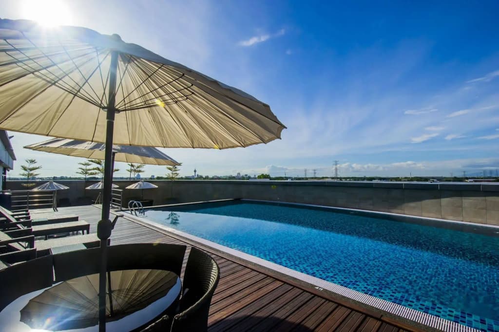 Grand Alora Hotel - photo 19