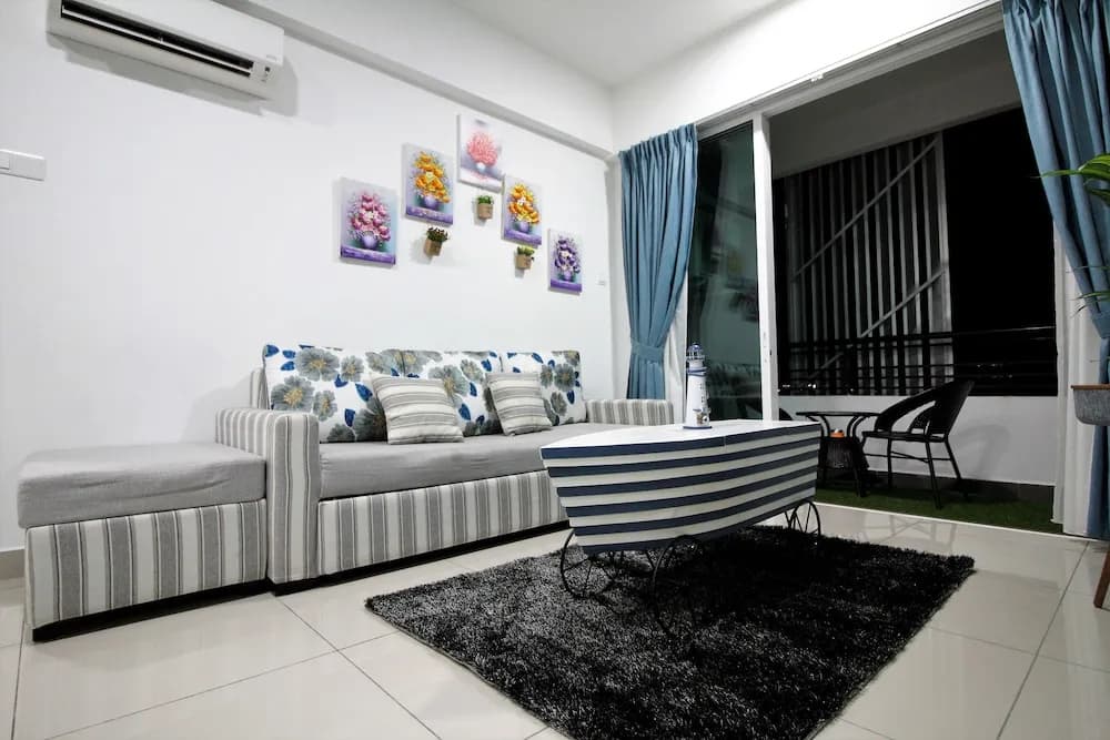 H2H Marine Home - photo 9
