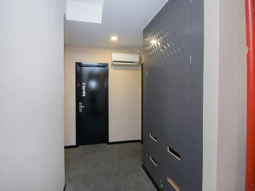 Hong Kong Suites by OYO Rooms - photo 13