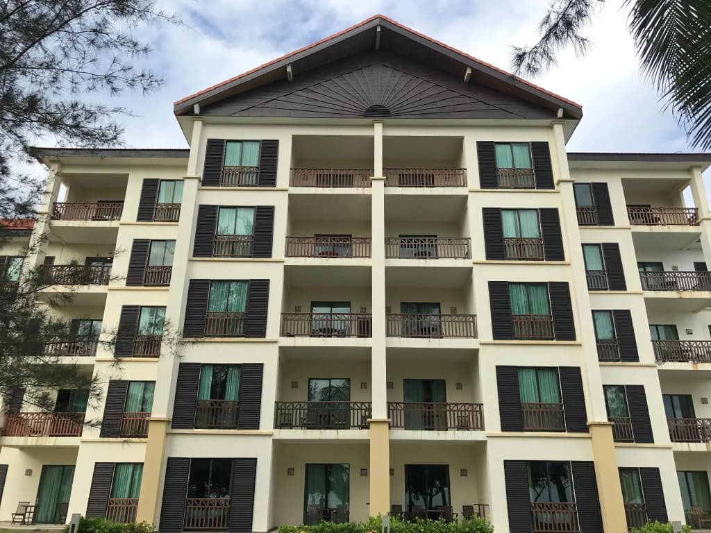 Sunset Seaview Beach Villas & Spa Suites at Nexus Karambunai - photo 1