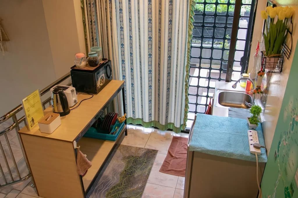 100 Backpackers Hostel - photo 16