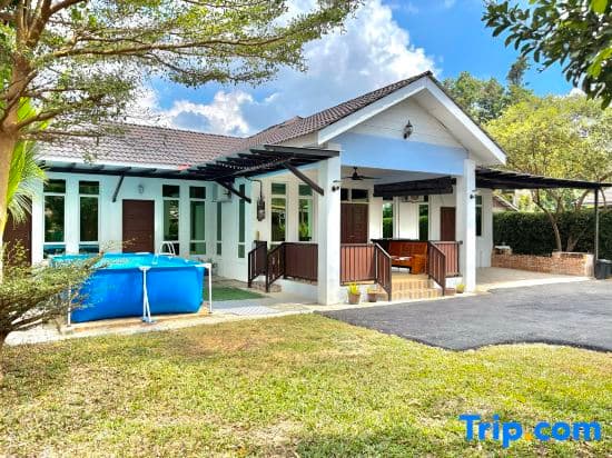 Tepak Nusuk Private Pool Homestay 5 Bedrooms 4 Bathrooms - photo 6