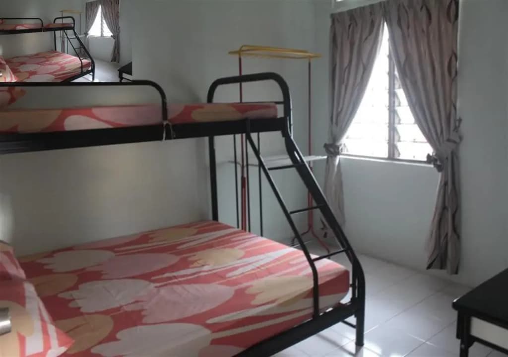 The Mawar Homestay - photo 9
