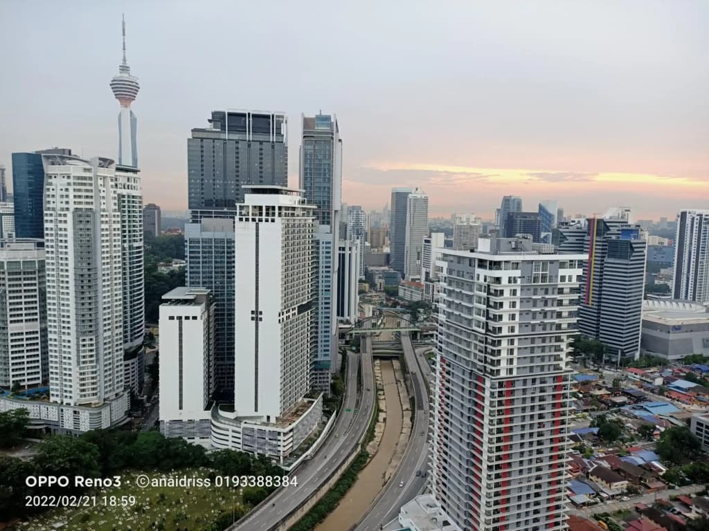Legasi Kg Bharu Kuala Lumpur City centre Walk to KLCC next to LRT train KL tower view 3room 2 bathroom - photo 18