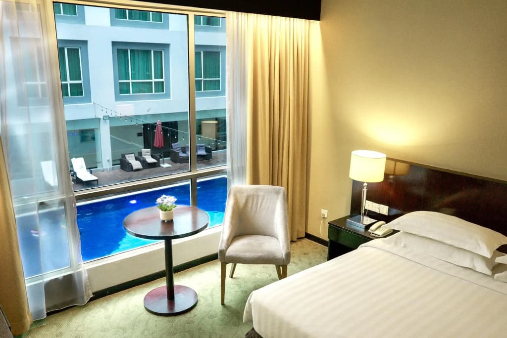 Pan Borneo Hotel Kota Kinabalu - photo 43